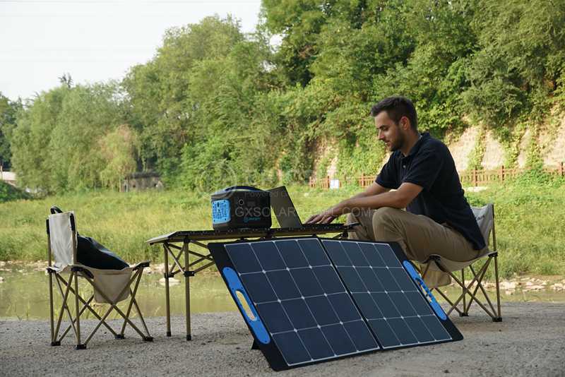 Fold Out Solar Power Bank