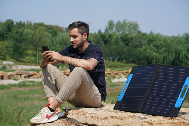 Lightweight Folding Solar Panels