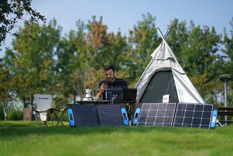 Fold Out Solar Power Bank